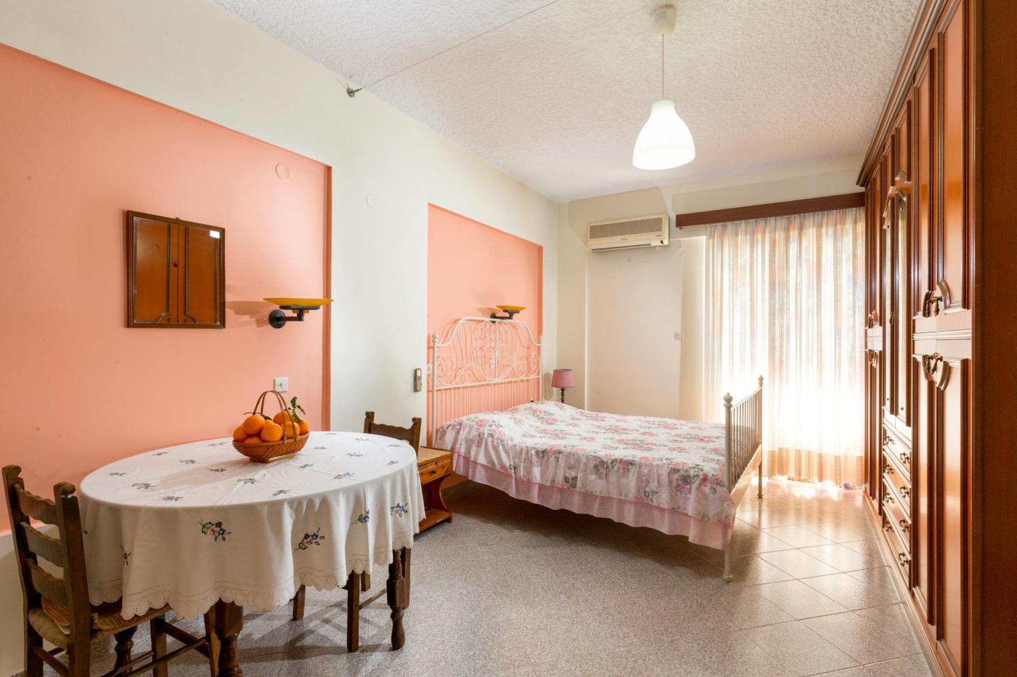 Cozy Archangelos Apartments With Private Parking Exterior foto